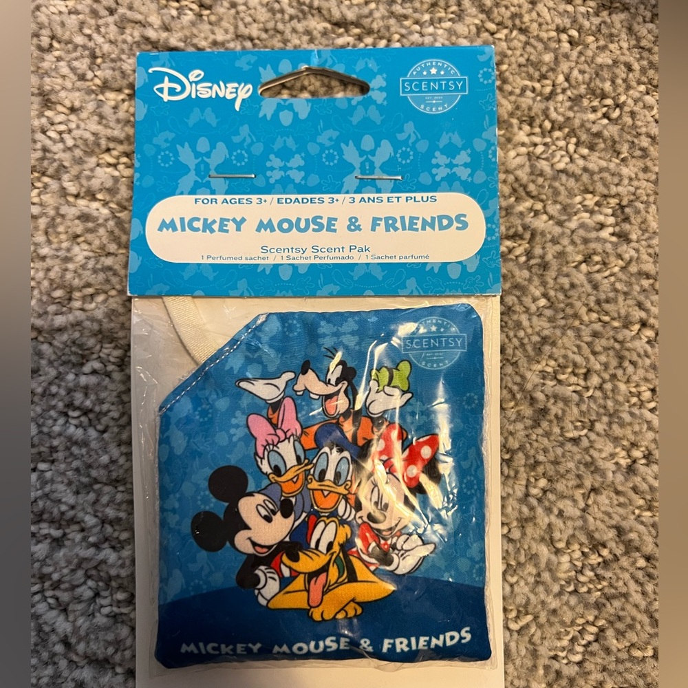 NWT New in package scentsy scent authentic sachet Disney Mickey Mouse friends